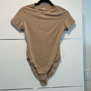 SKIMS Camel Short Sleeve Top